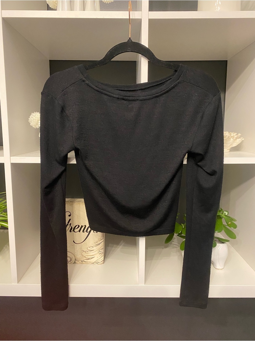 Aritzia Wilfred Free Black Long Sleeved Twist-Front Sweater XXS - Picture 3 of 7